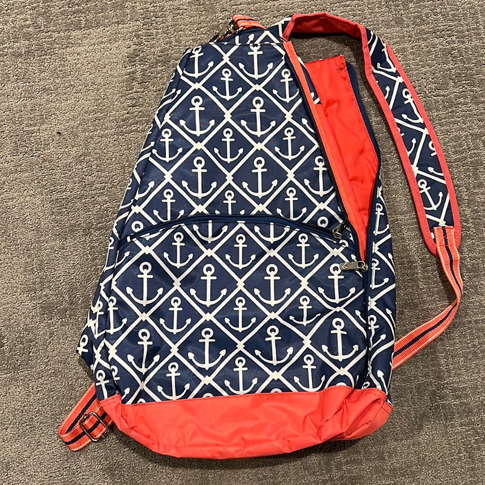 Lightweight backpack tennis bag